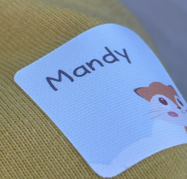 Washable Clothing Label Material for Direct Fabric Application Vaskbart tøjmærkemateriale til direkte påføring af stof